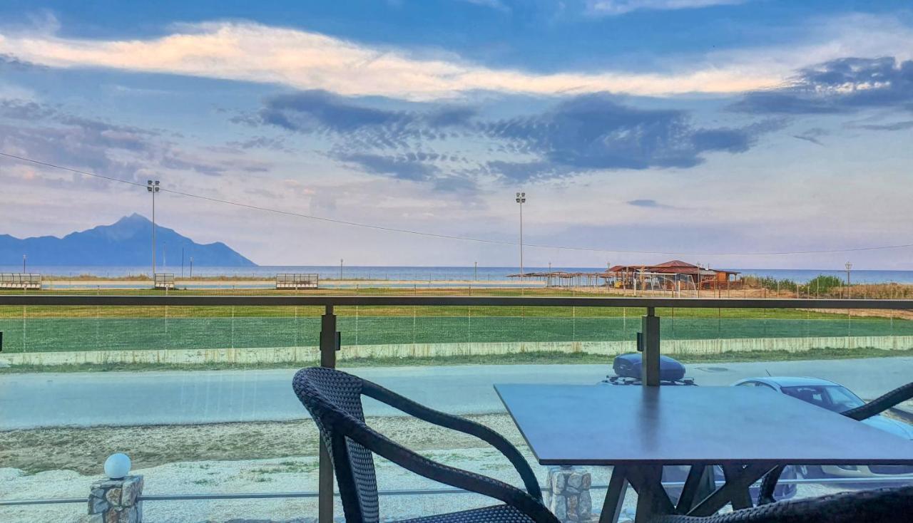 Vrahakia Beach Сарти Екстериор снимка